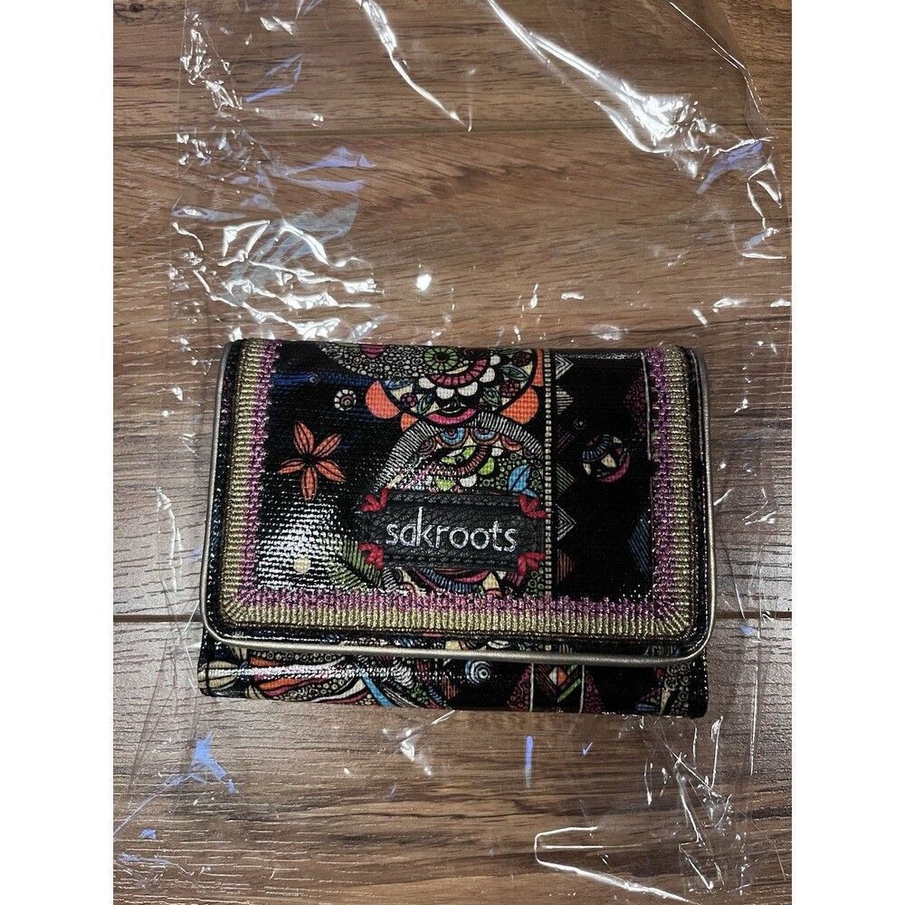 Sakroots Women’s Colorful Tri -Fold Wallet Boho Snap Flower Zip NEW NWT
